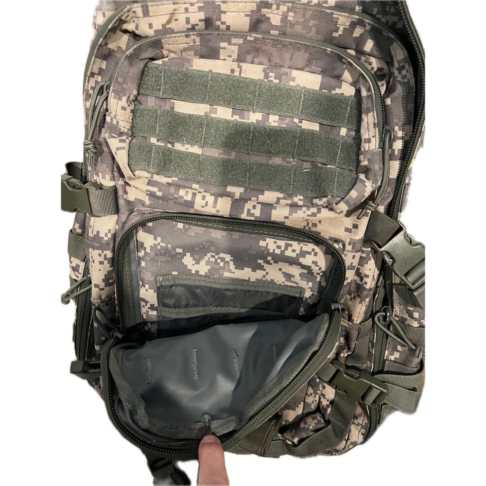 No Label Green Brown Camo XL Tactical Backpack - Picture 3 of 5